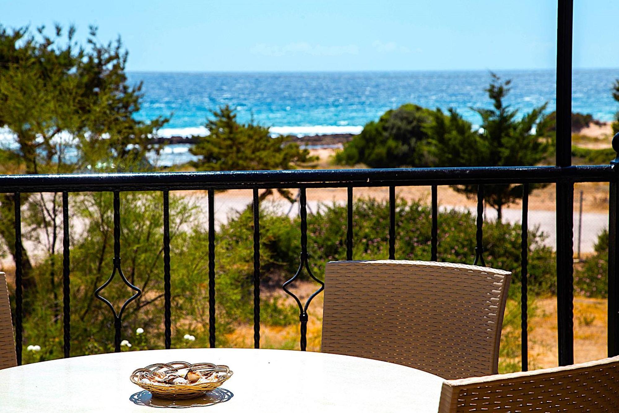 Romanos Beach Villas Экстерьер фото
