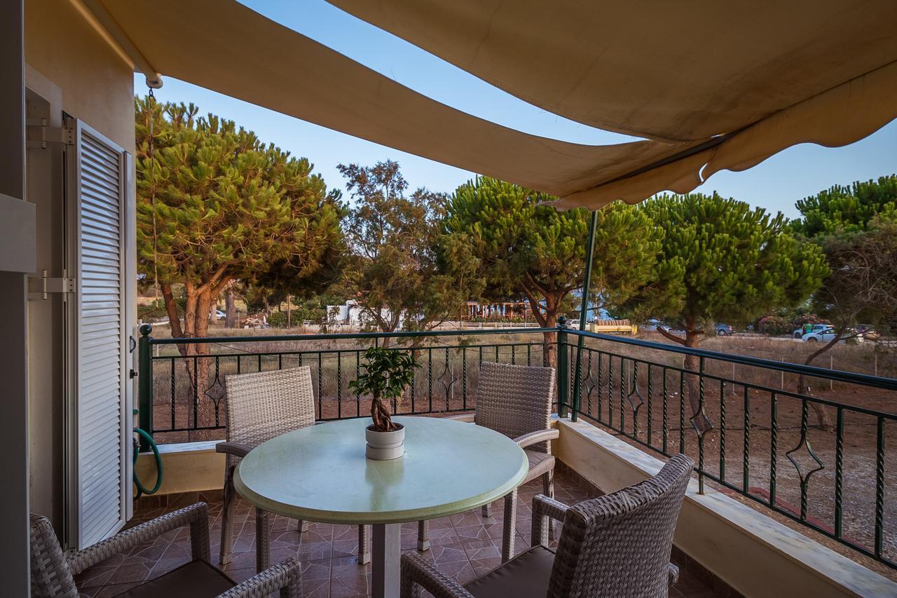 Romanos Beach Villas Экстерьер фото