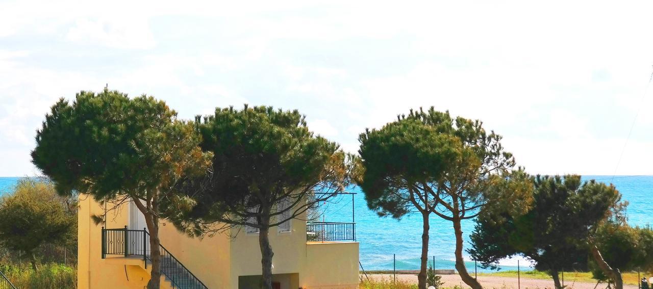 Romanos Beach Villas Экстерьер фото